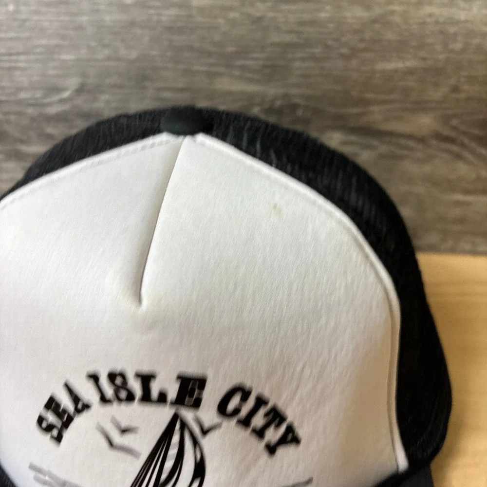 Vintage Sea Isle City Hat Cap Snap Back Black Trucker New‎ Jersey Adjustable